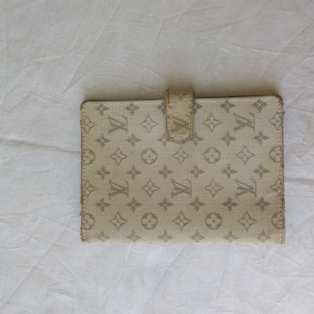 Louis Vuitton Grey Mini Lin Agenda